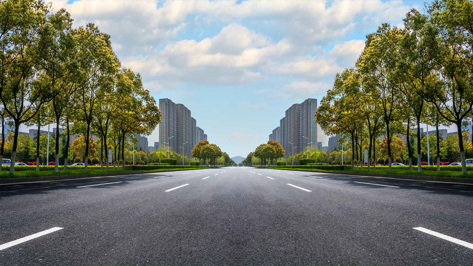 Modern road. Дорога небо город сбоку. Дорога в городе. Улица дорога. Пустая дорога в городе.